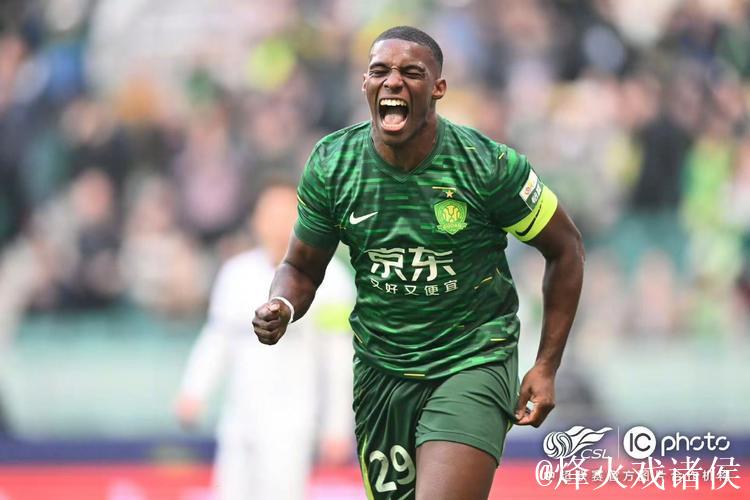 中超金靴、国安外援法比奥：非常荣幸和幸福，这份奖项是集体荣誉