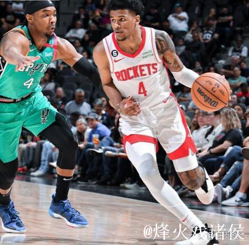 雷琼-塔克全场投篮11中4，三分7中3得到16分1篮板2助攻